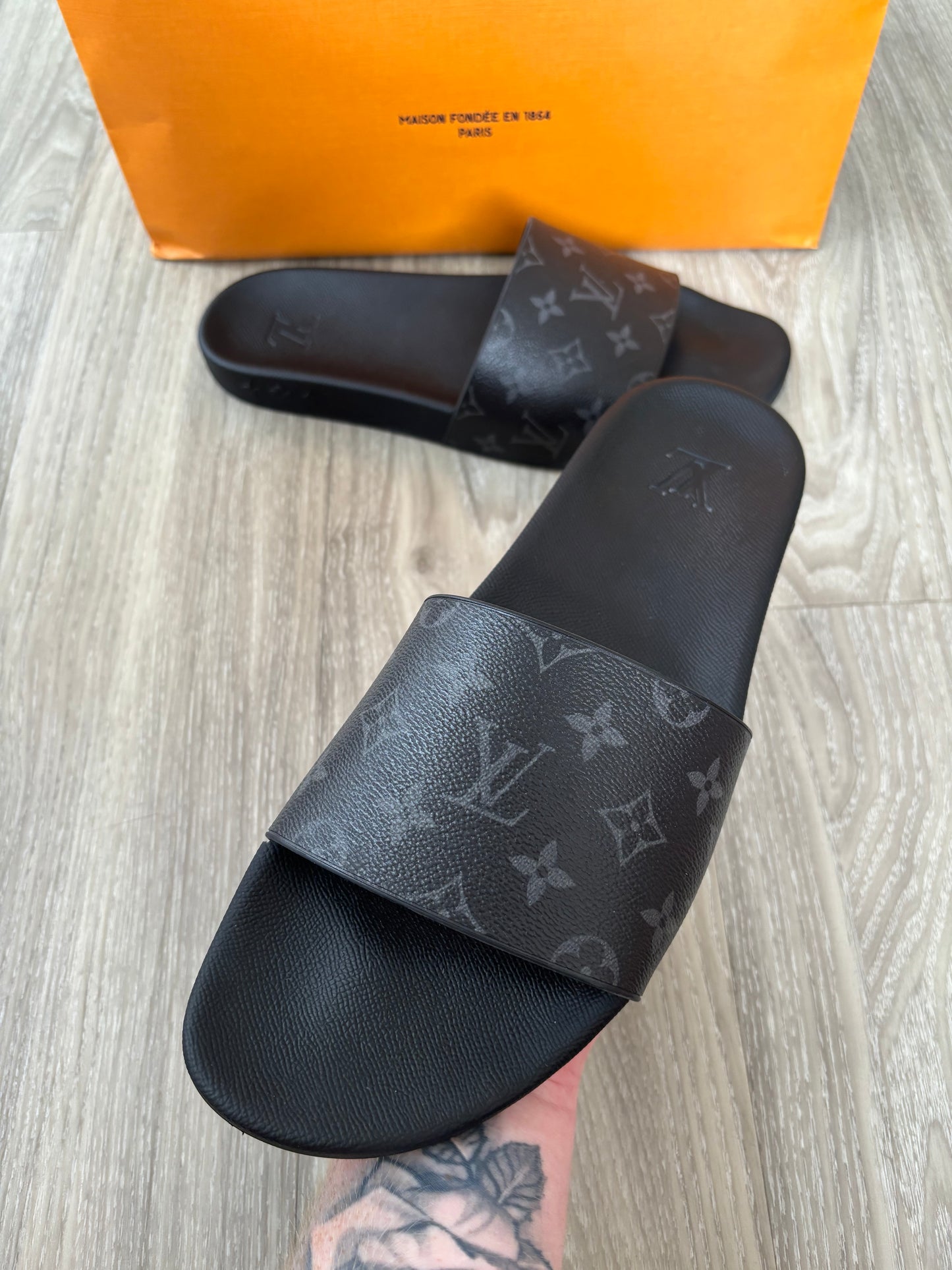 Louis Vuitton Sliders UK 12