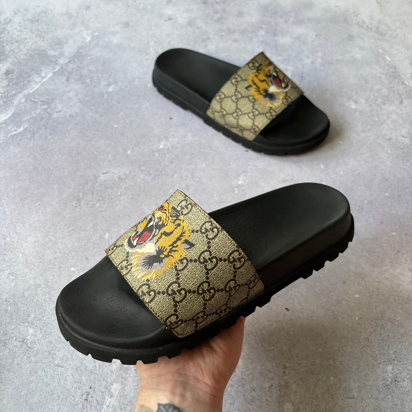 Gucci Sliders - UK 8