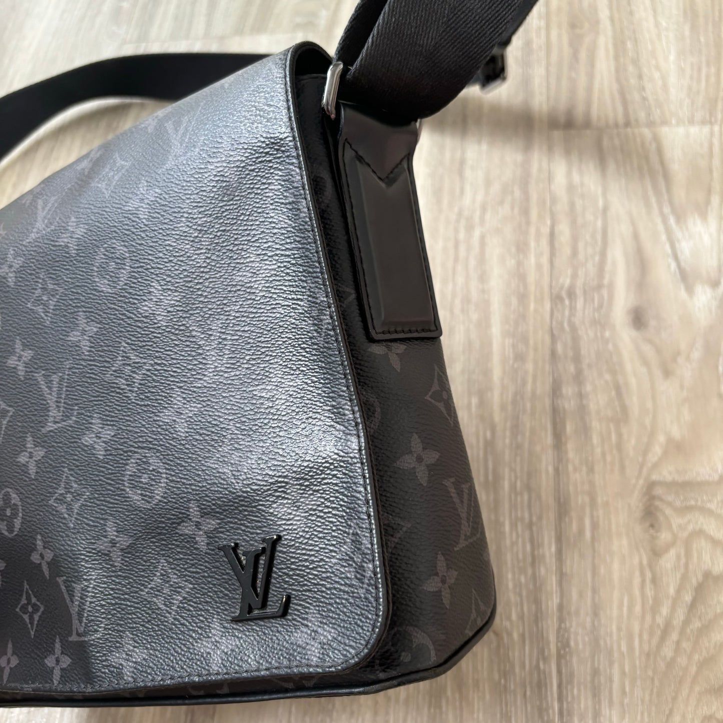 Louis Vuitton Pm Messenger