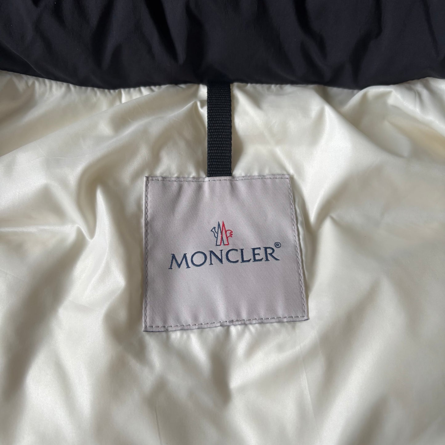 Moncler Wilms Puffer Jacket - Size 3