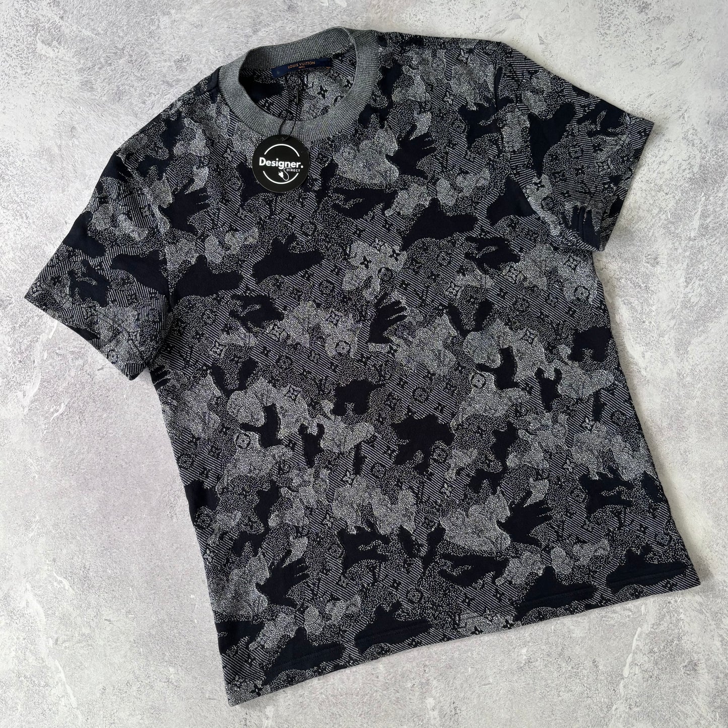 Louis Vuitton T-Shirt - Small