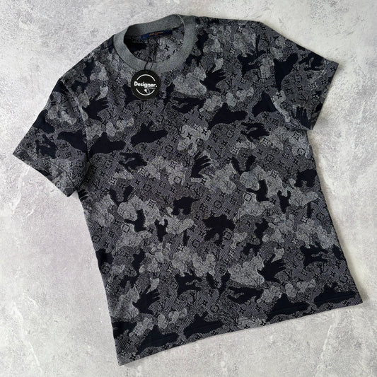 Louis Vuitton T-Shirt - Small