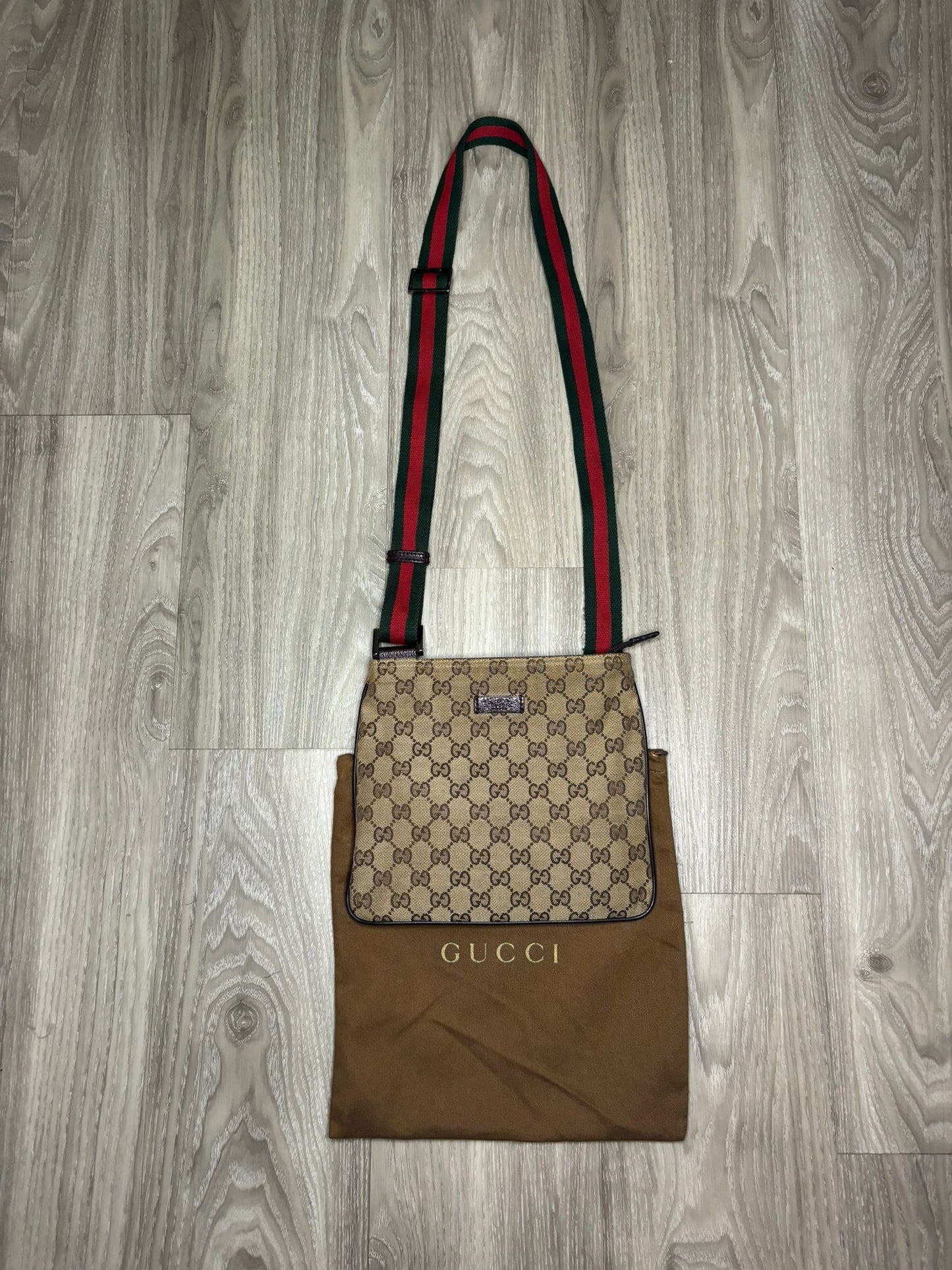 Gucci Messenger Bag (Beige)