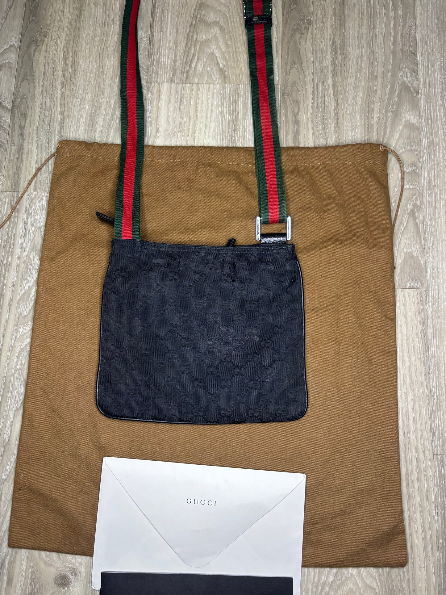 Gucci Messenger Bag (Black)