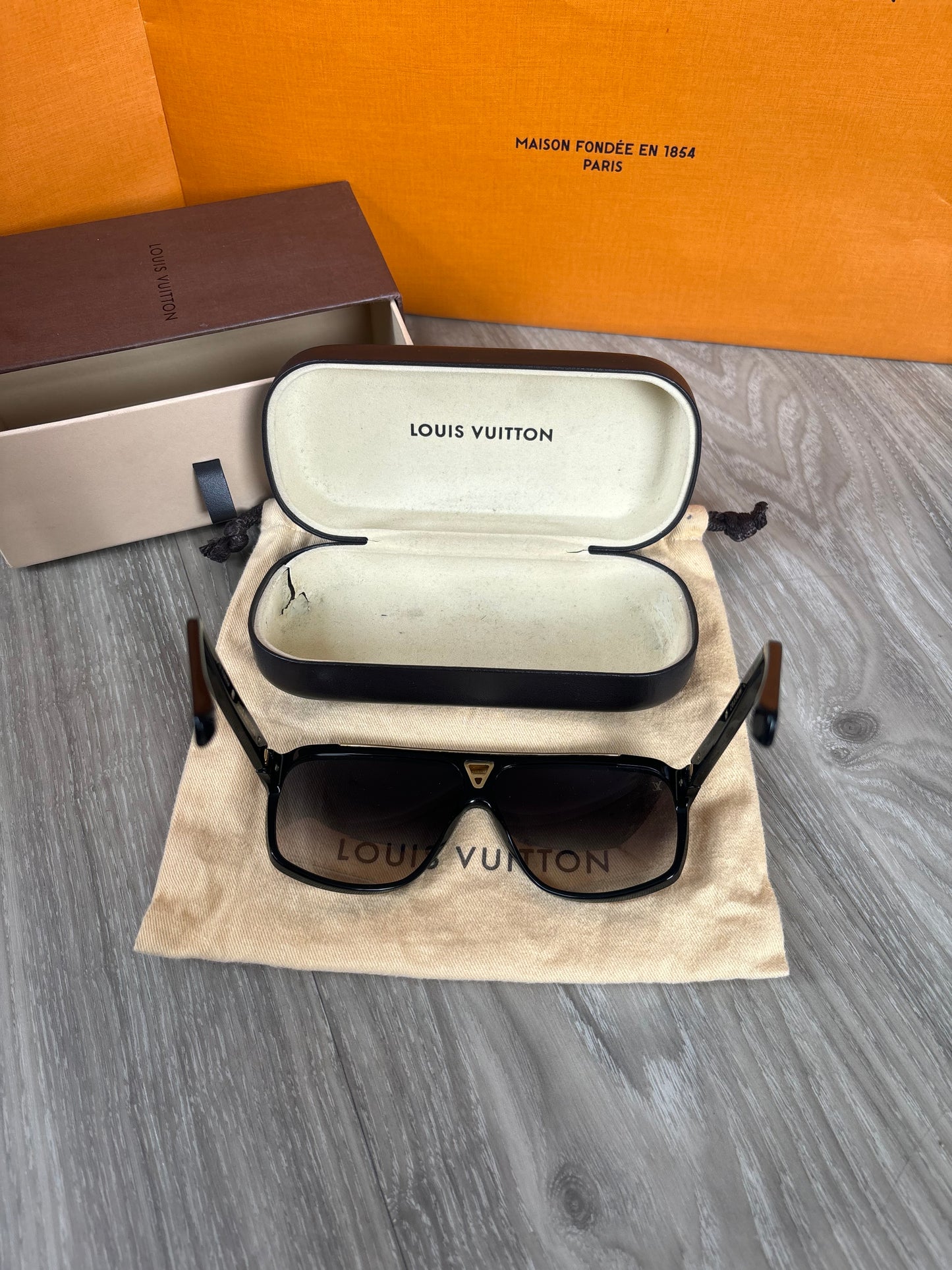 Louis Vuitton Evidence Sunglasses