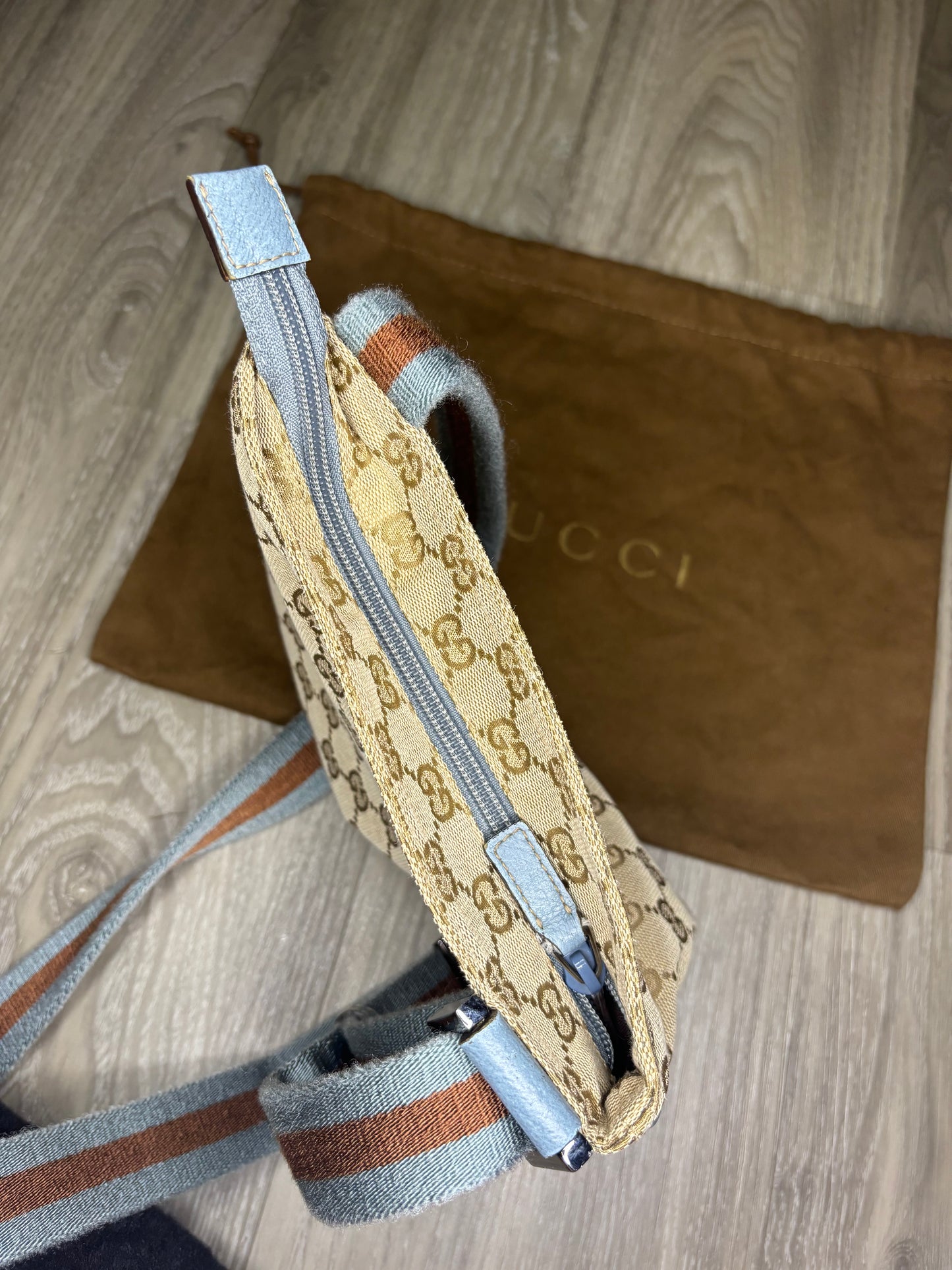 Gucci Messenger Bag (Beige)