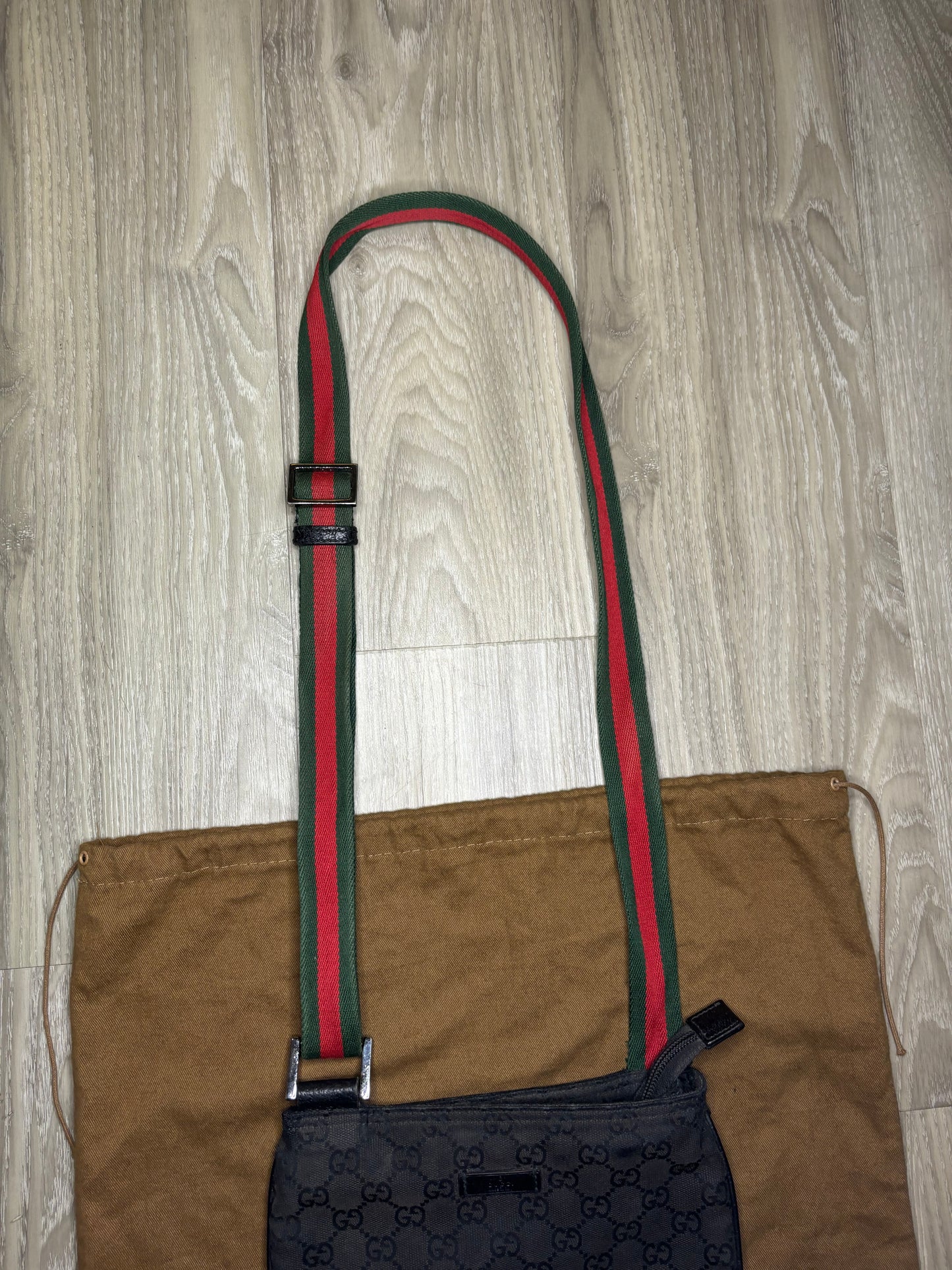 Gucci Messenger Bag (Black)