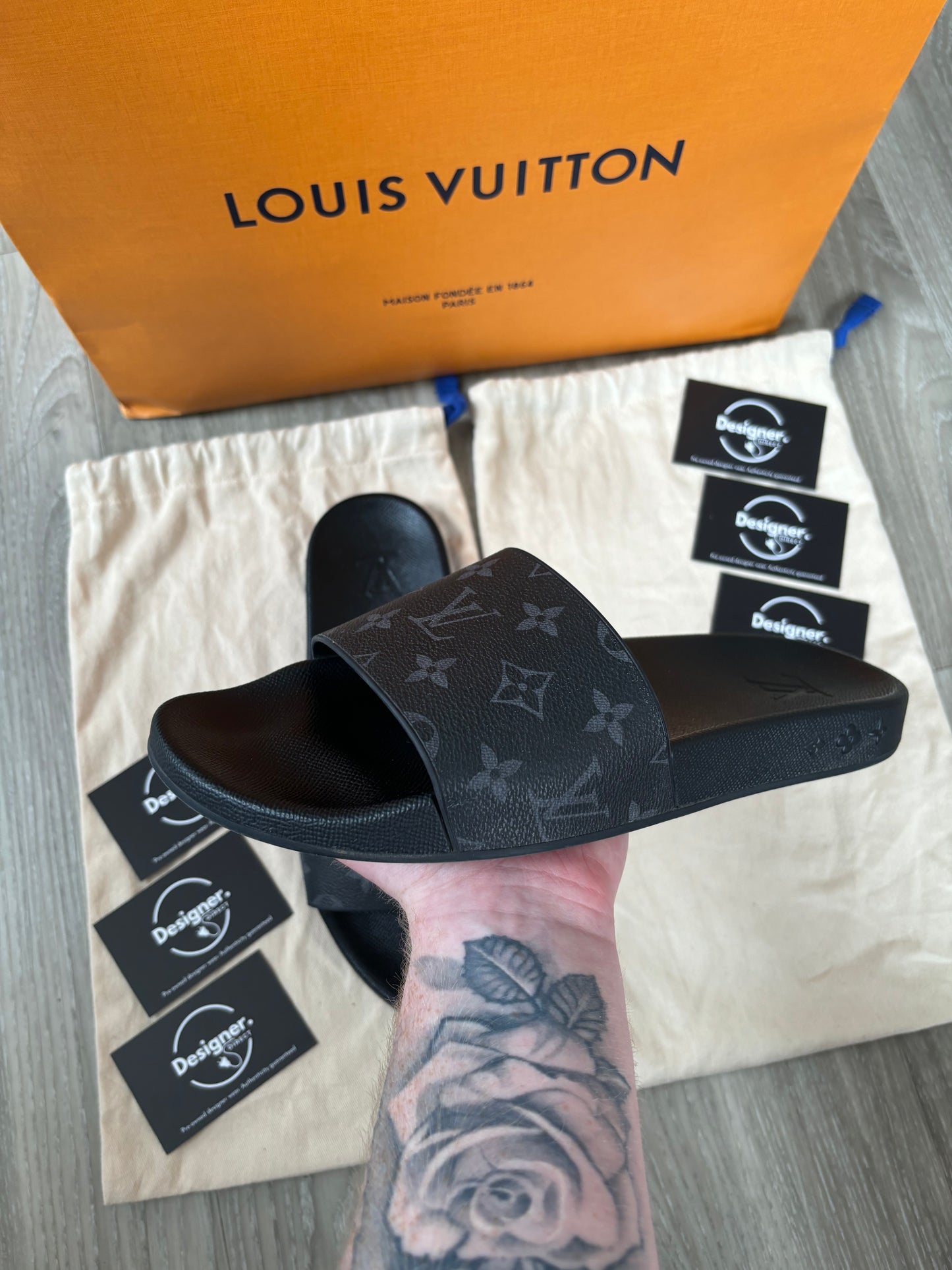 Louis Vuitton Sliders UK 8.5