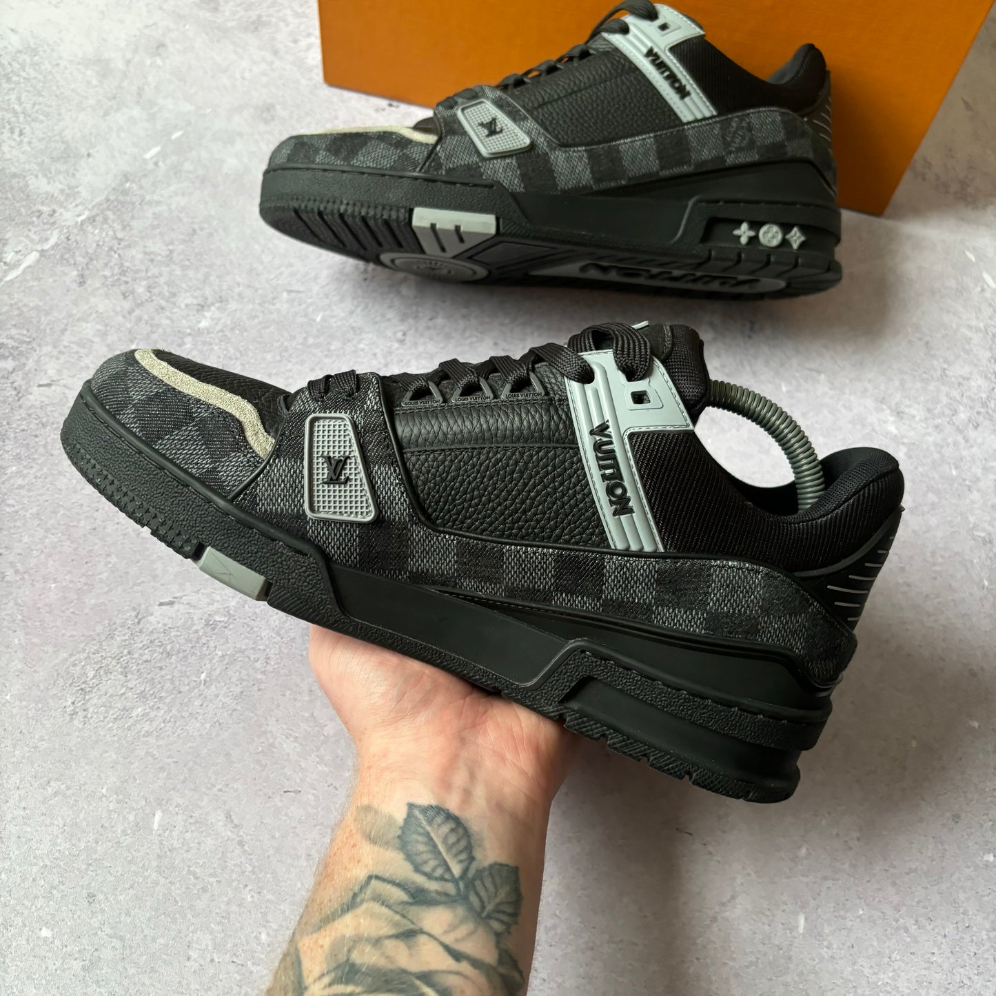 Louis Vuitton Trainers - UK 9