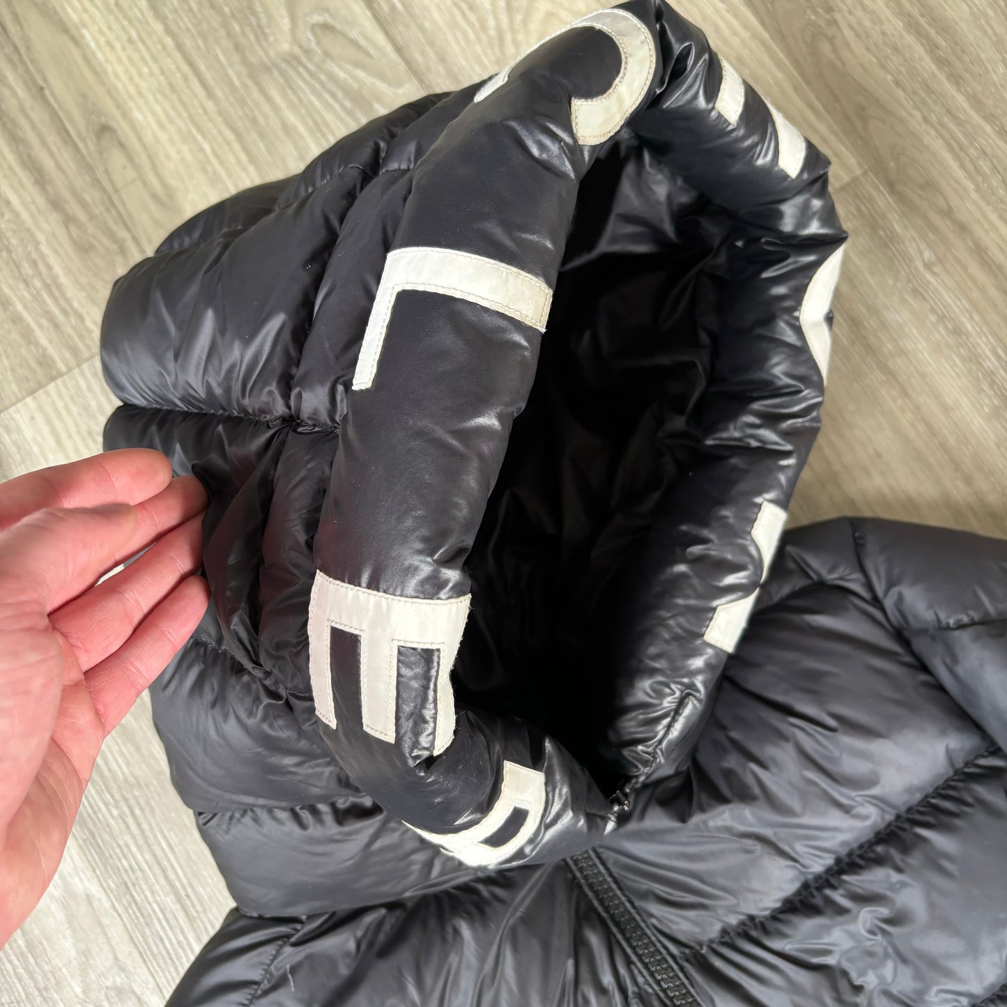 Moncler Salzman Puffer Jacket