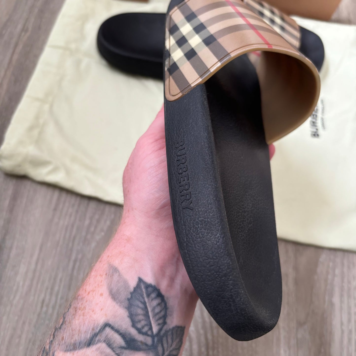 Burberry Sliders UK 8