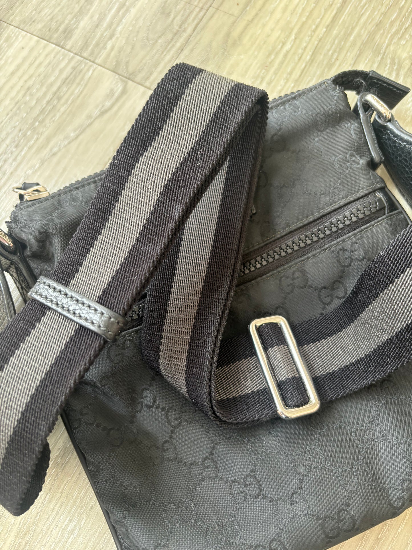 Gucci Messenger Bag