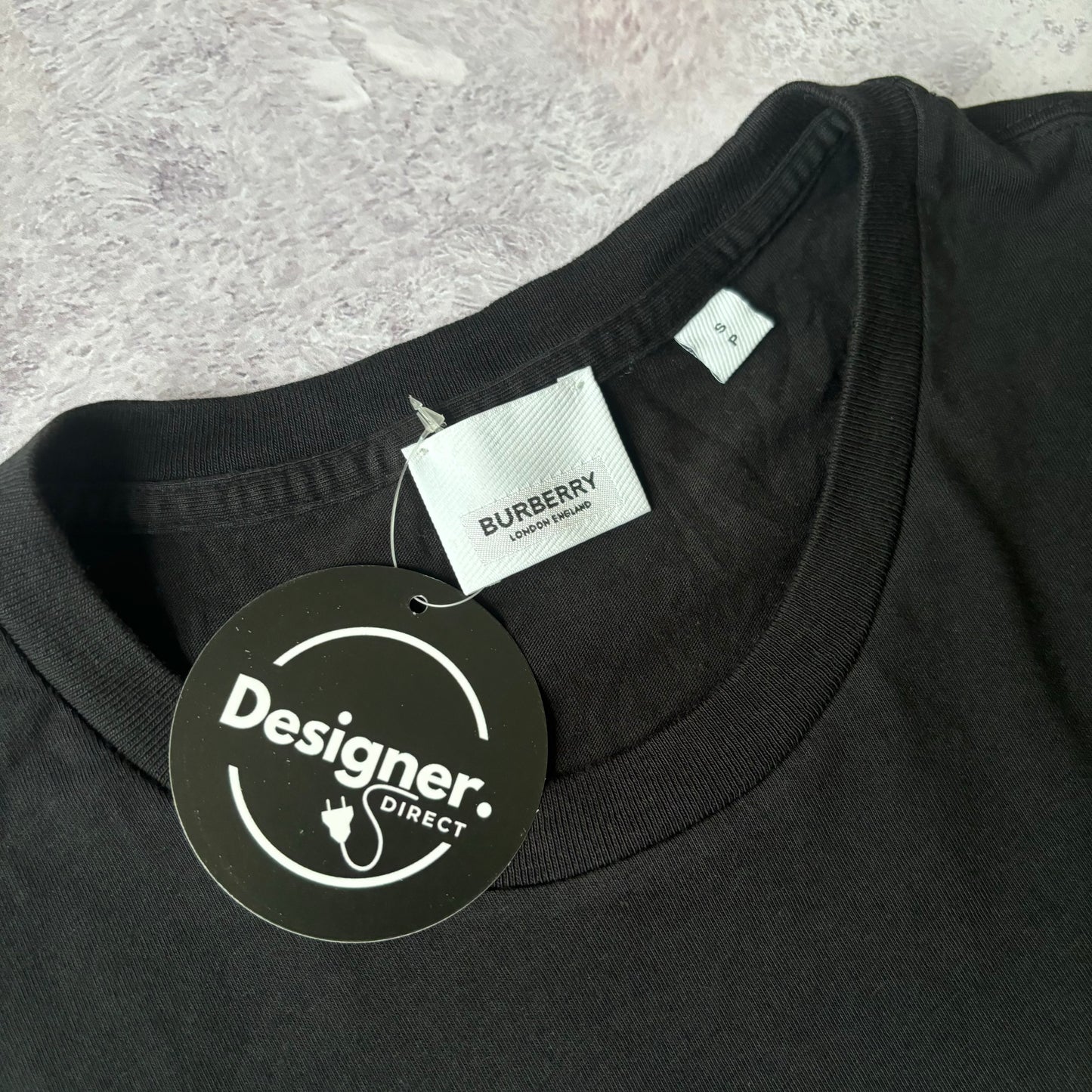 Burberry T-Shirt - Small