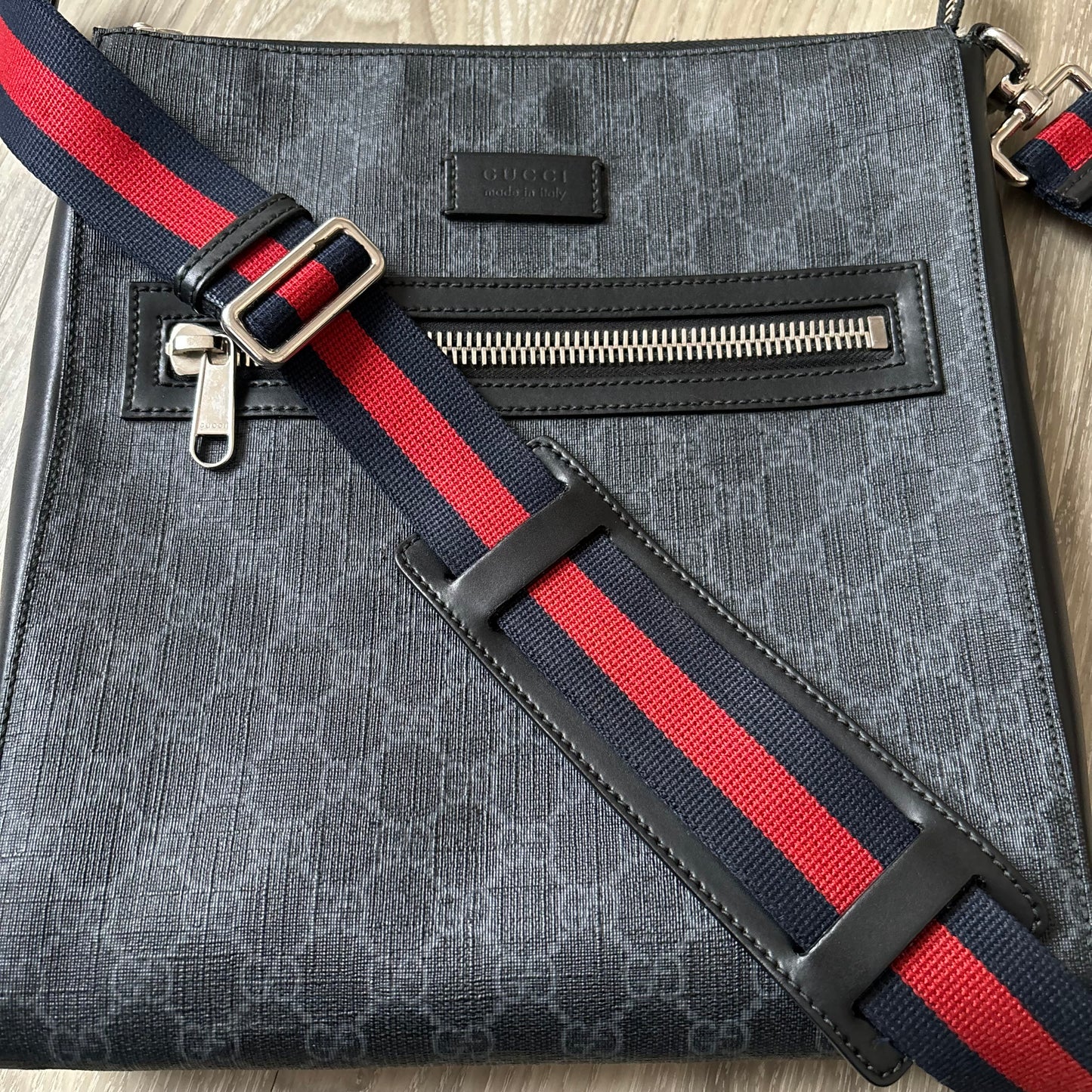 Gucci Messenger Bag