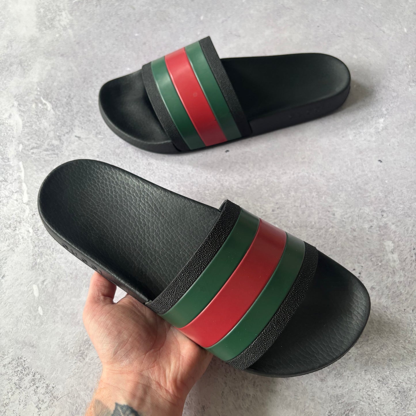 Gucci Pursuit Sliders - UK 9