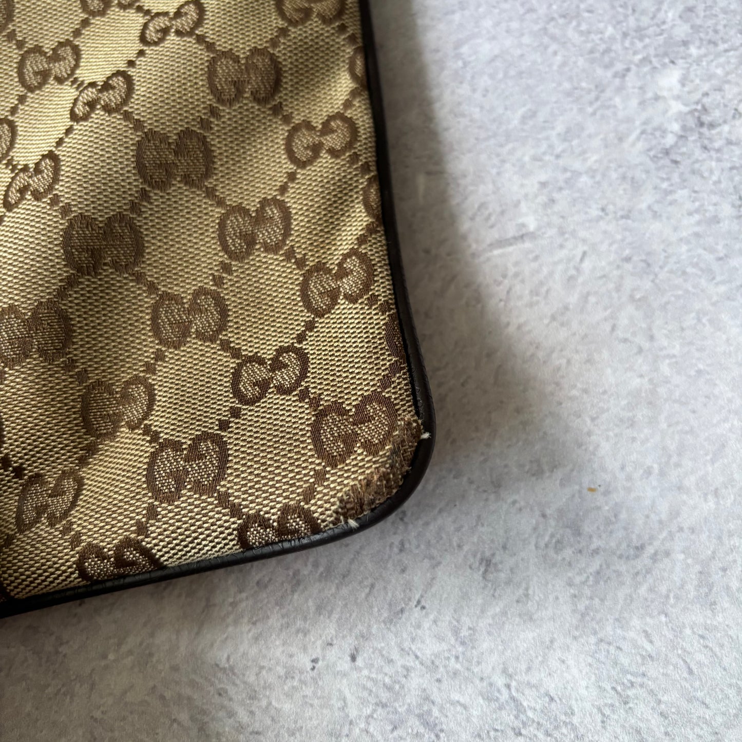 Gucci Messenger Bag