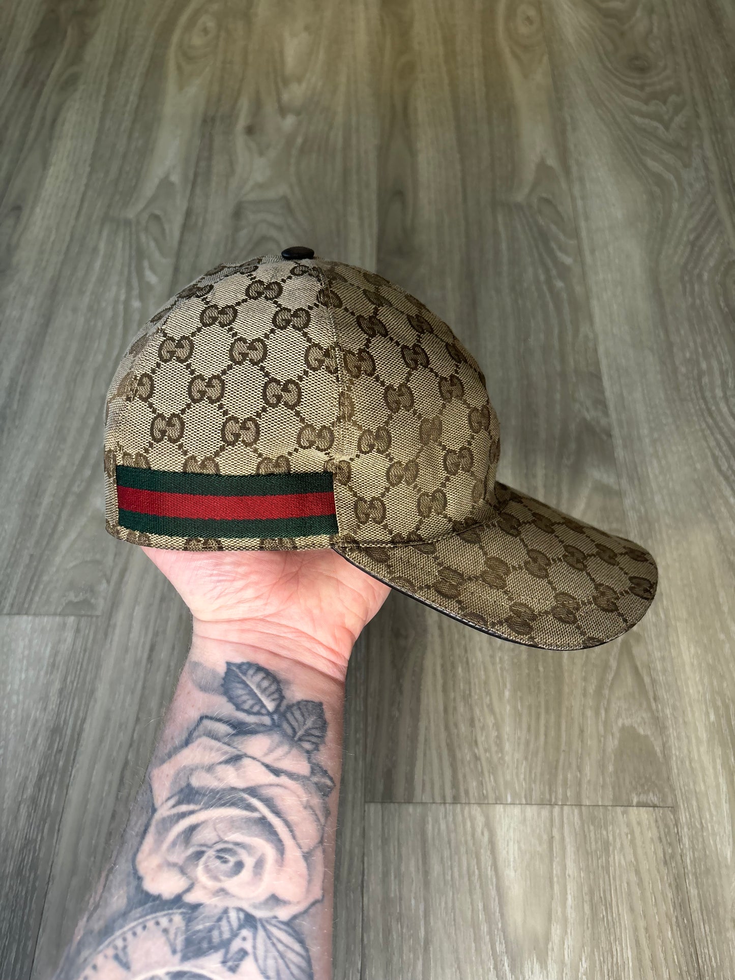 Gucci Cap (Medium)