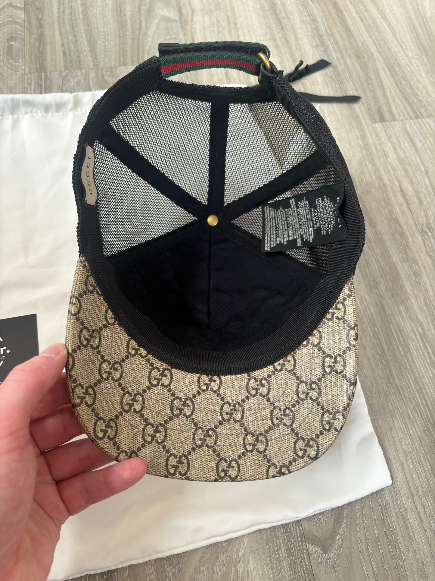 Gucci Cap (Medium)