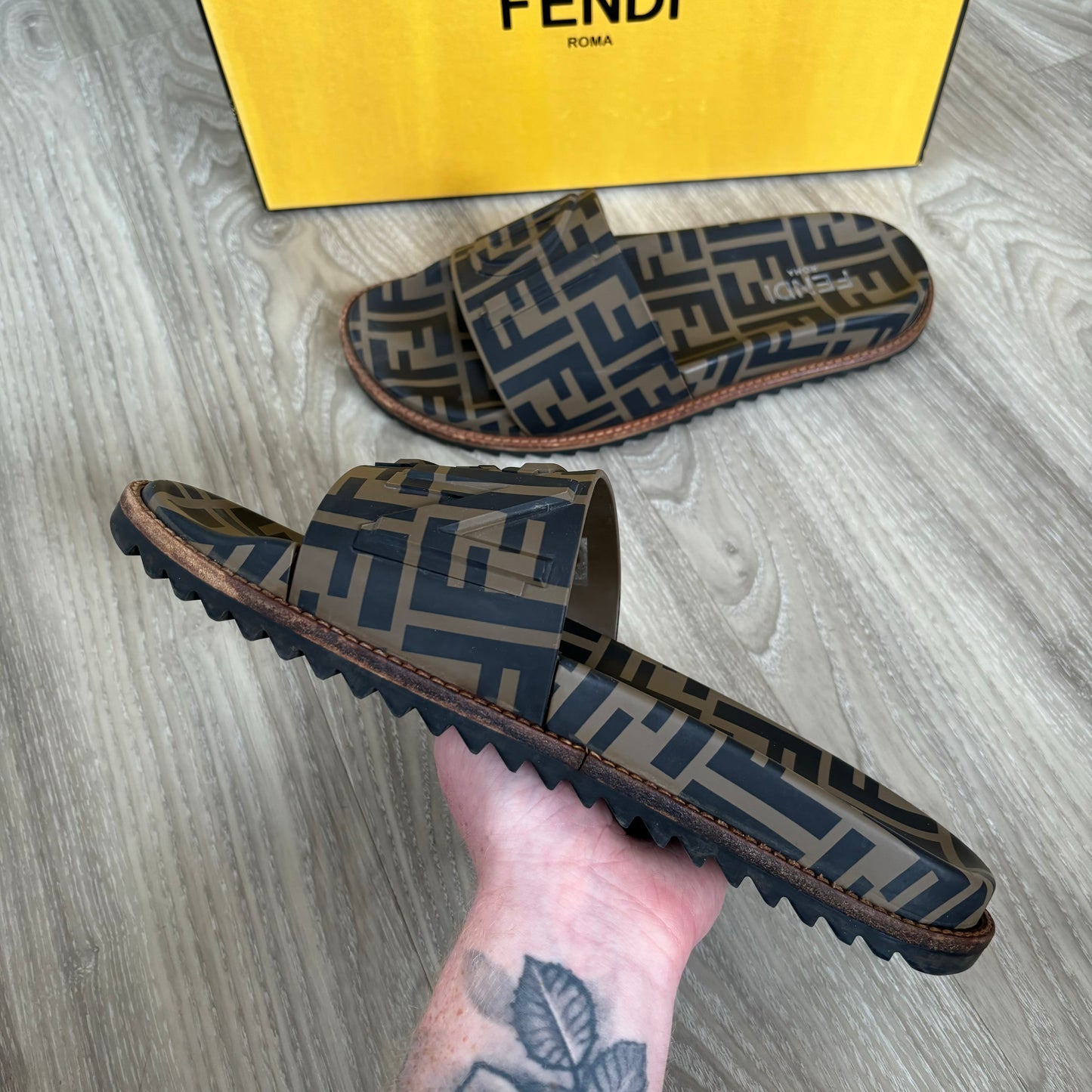 Fendi Sliders UK 9