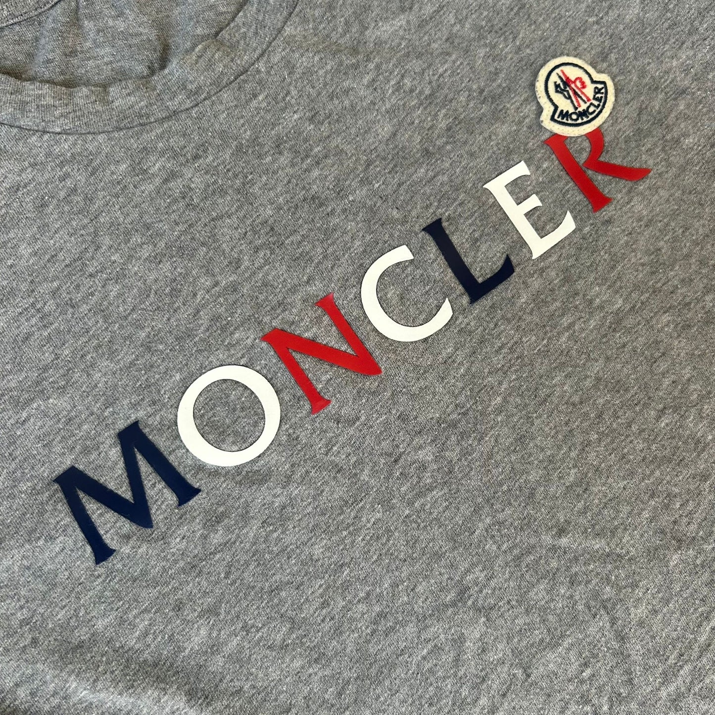 Moncler T-Shirt Size M