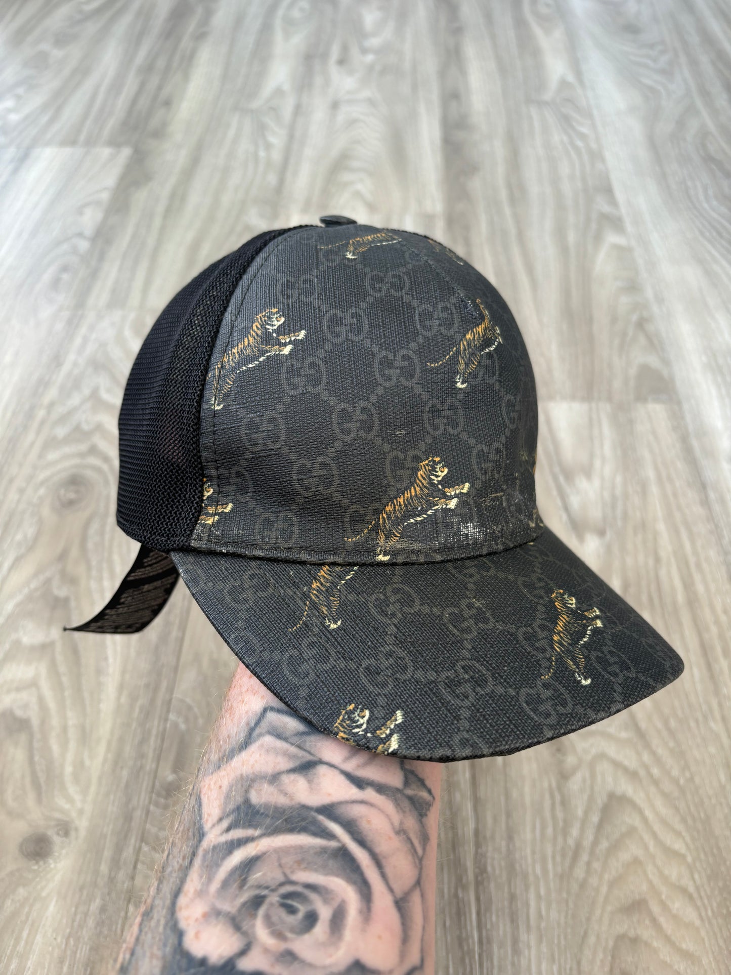 Gucci Cap (Medium)