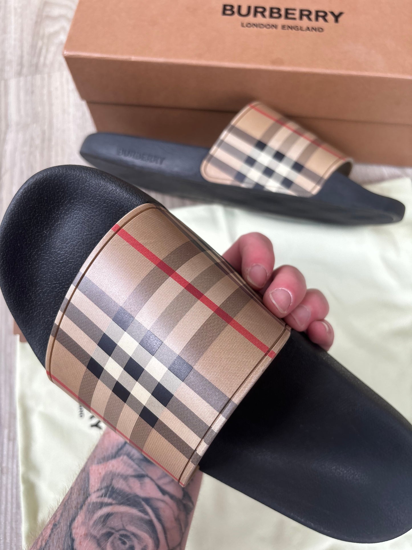 Burberry Sliders UK 9