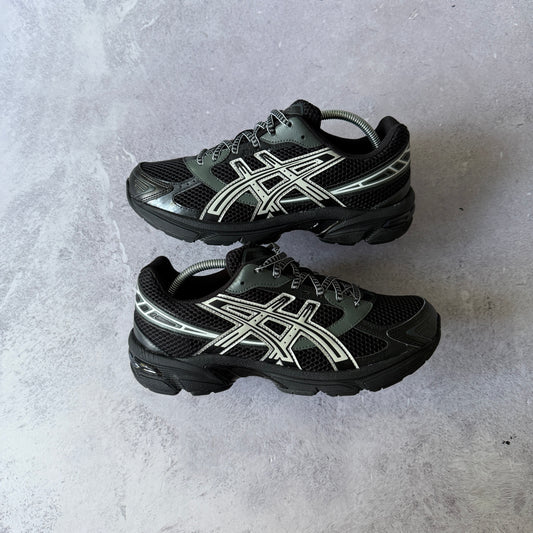 Brand New Asics Gel 1130 Trainers - UK 7.5