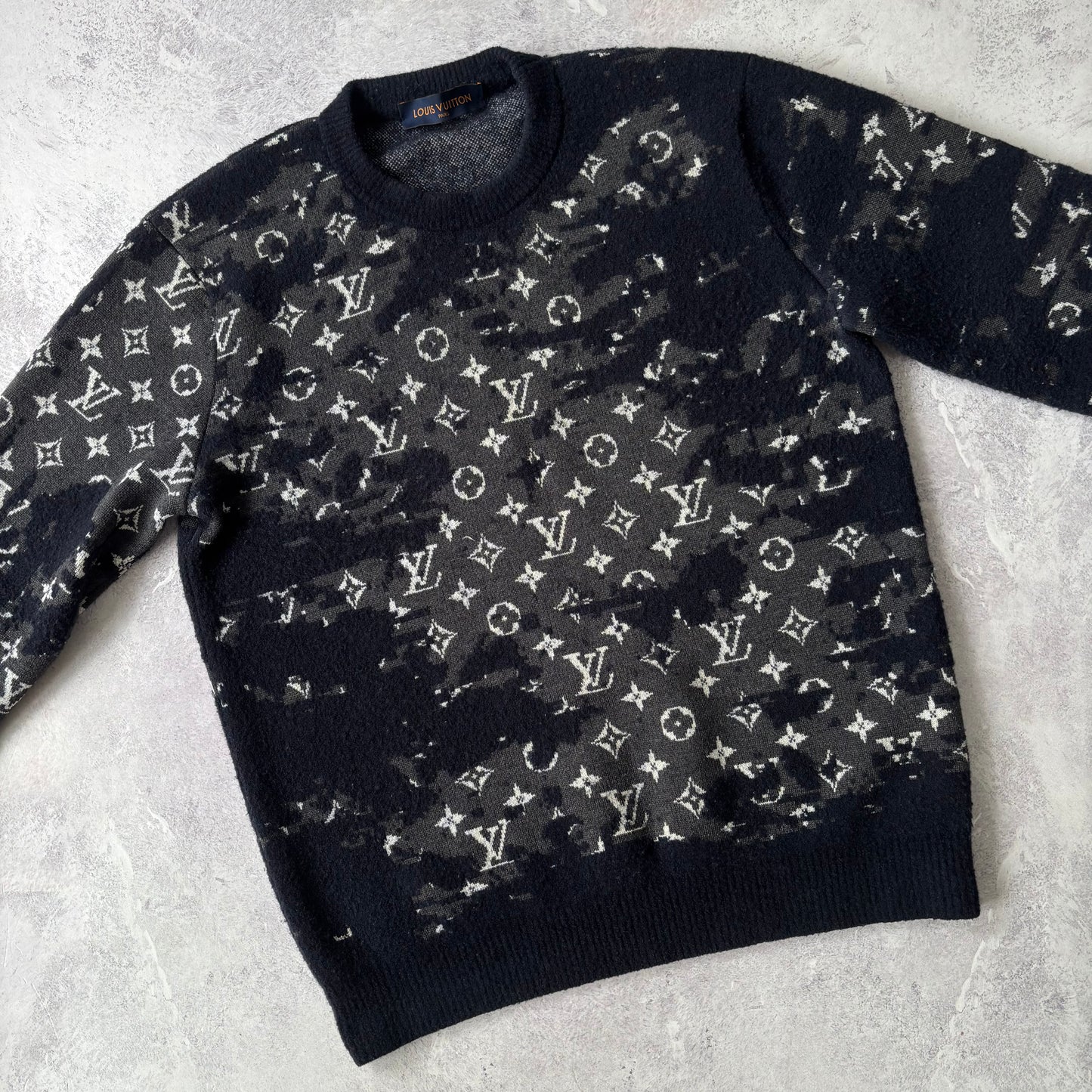 Louis Vuitton Jumper - Medium