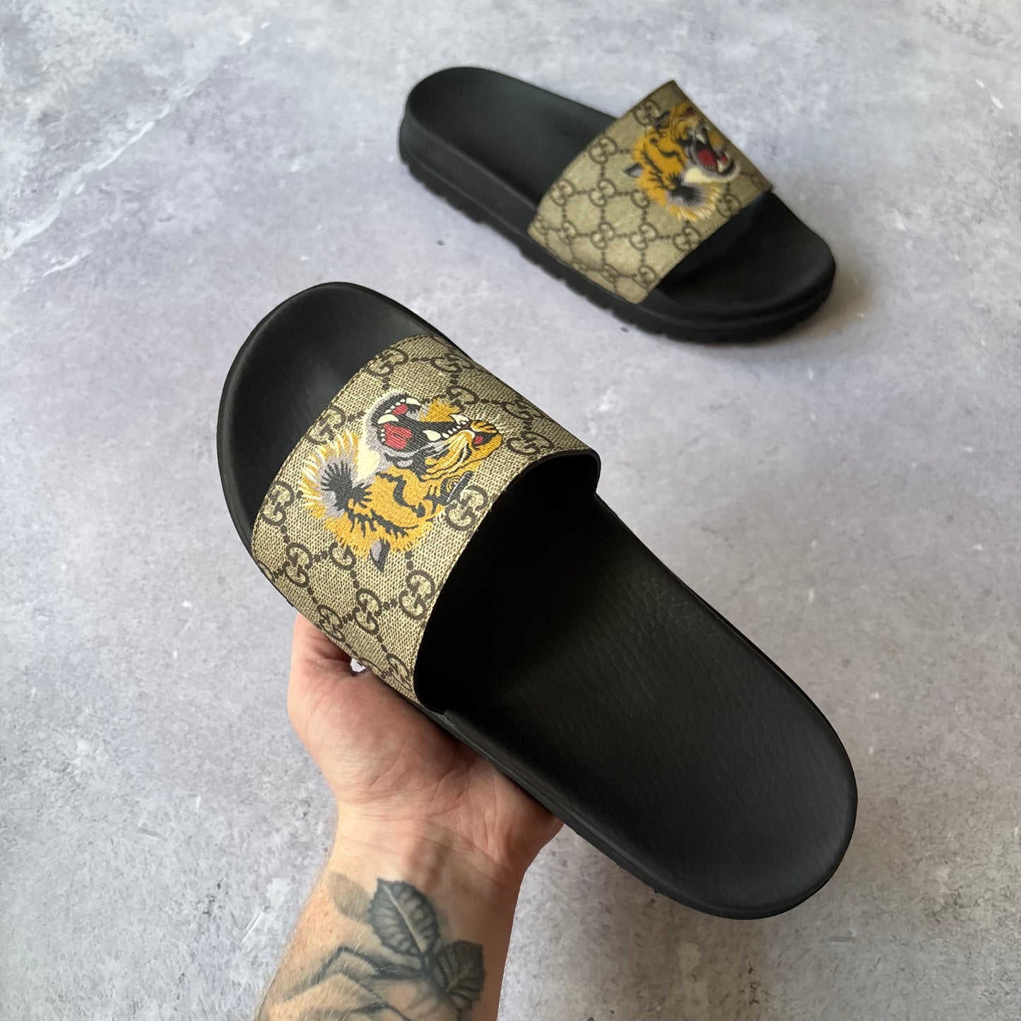 Gucci Sliders - UK 8