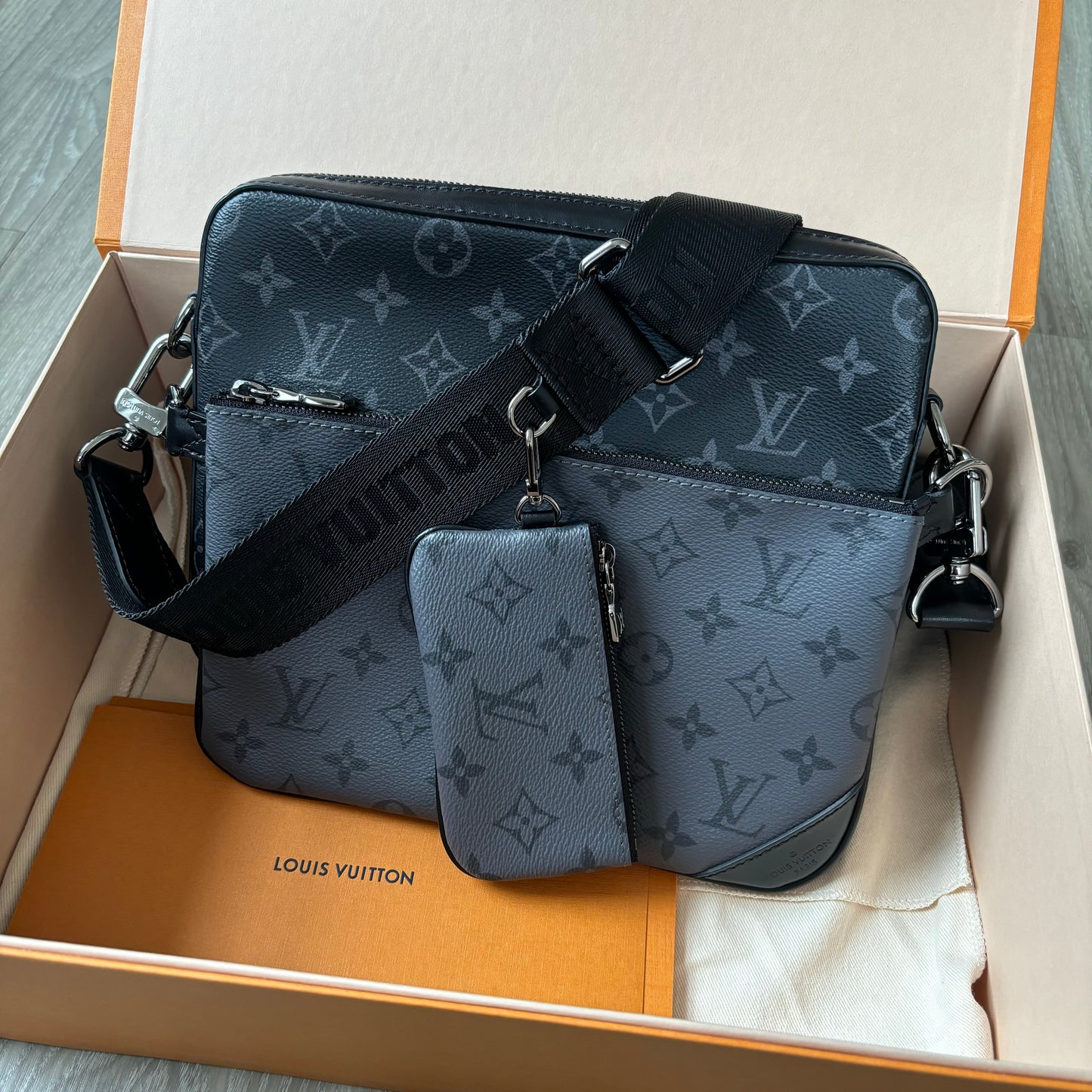 Louis Vuitton Trio Messenger Bag