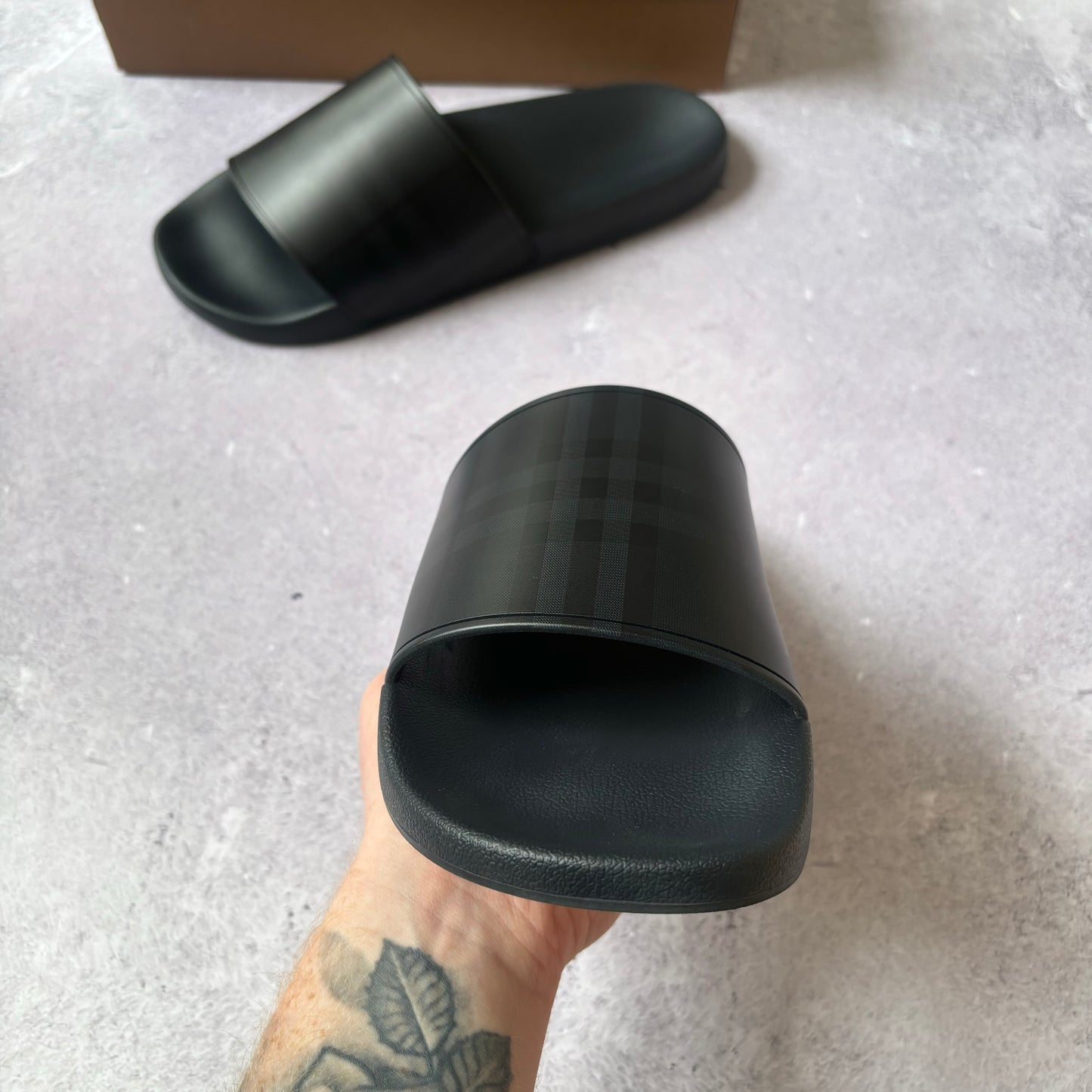 Burberry Sliders - UK 11