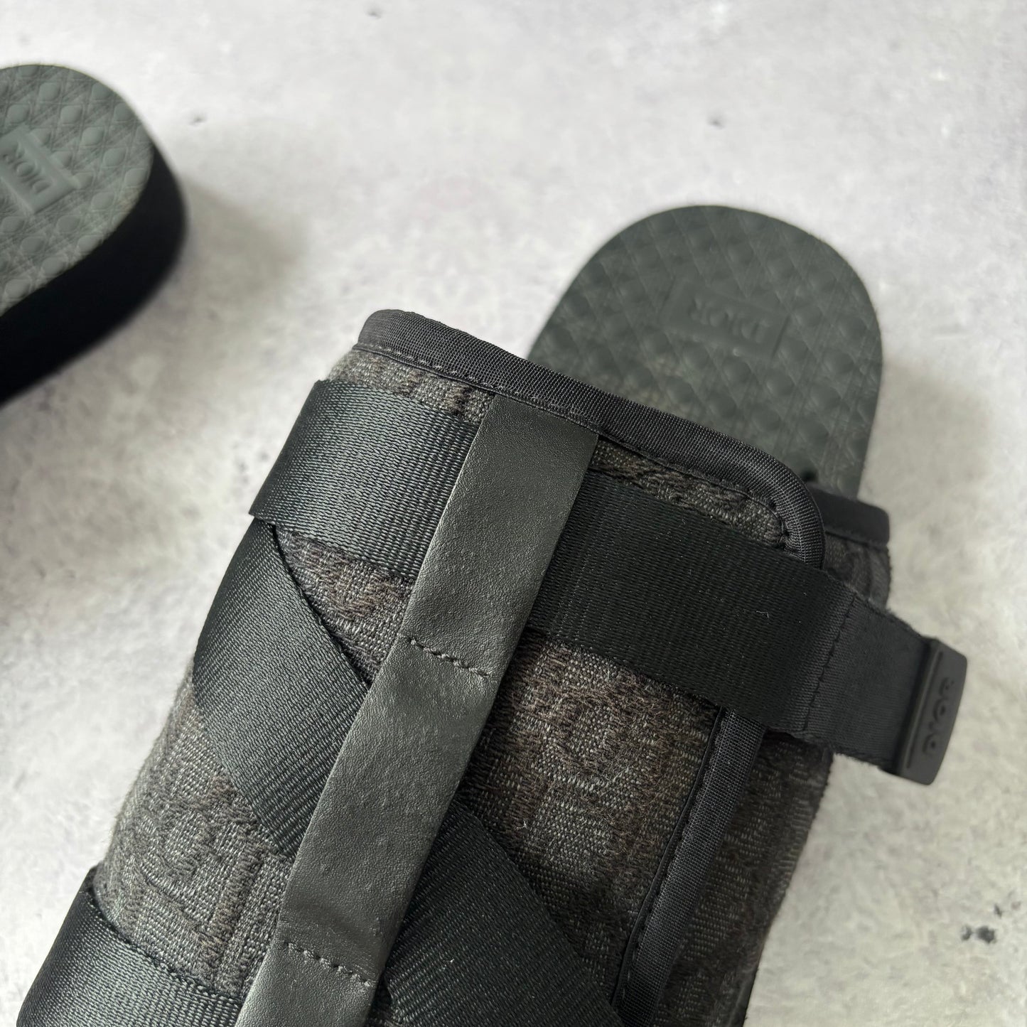 Dior Alpha Sliders - UK 10
