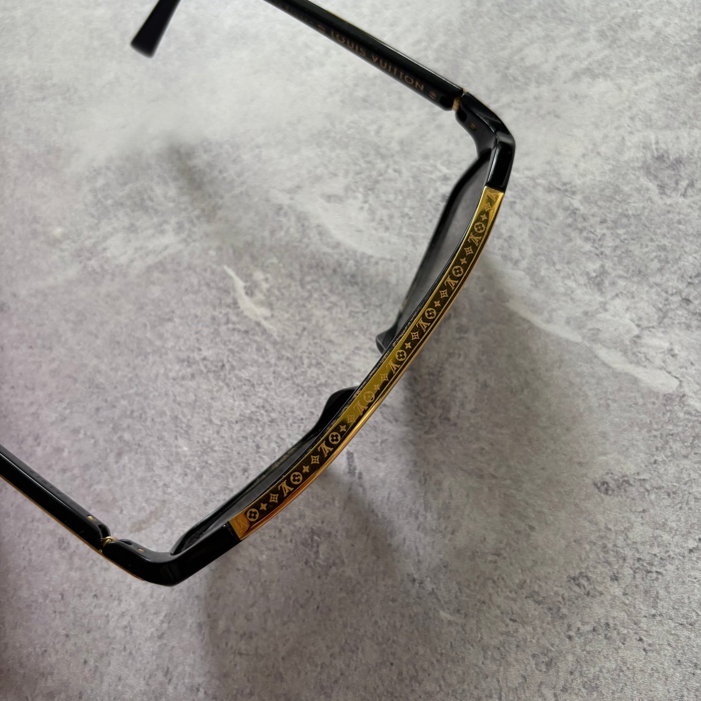 Louis Vuitton Evidence Sunglasses