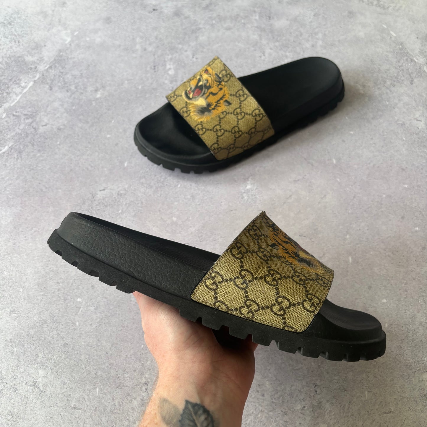 Gucci Sliders - UK 9