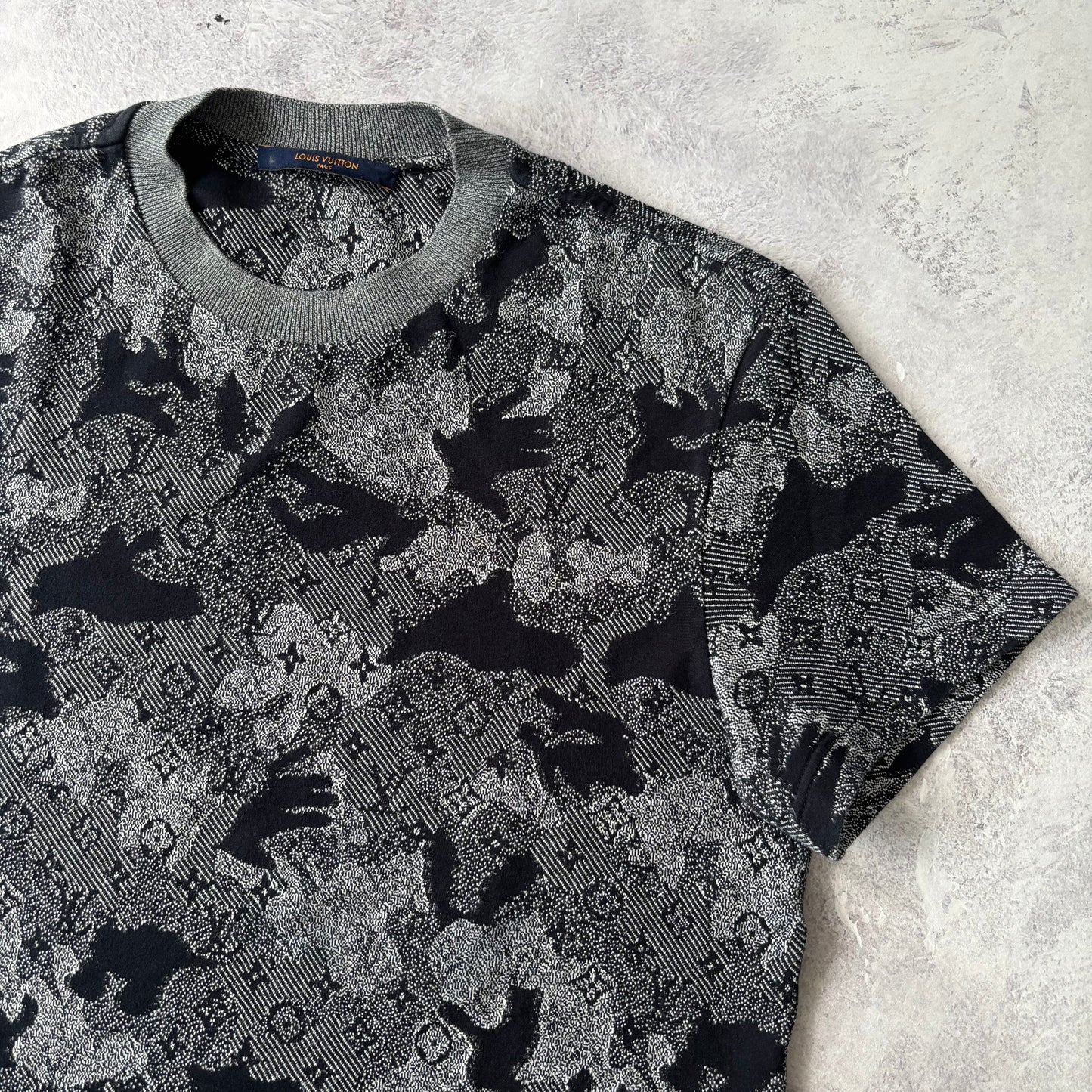 Louis Vuitton T-Shirt - Small