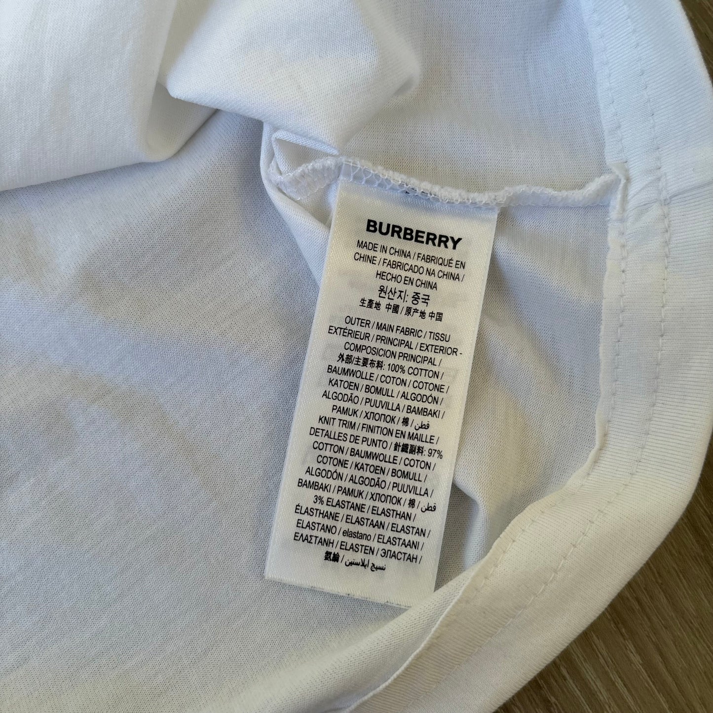 Burberry T-Shirt Size L