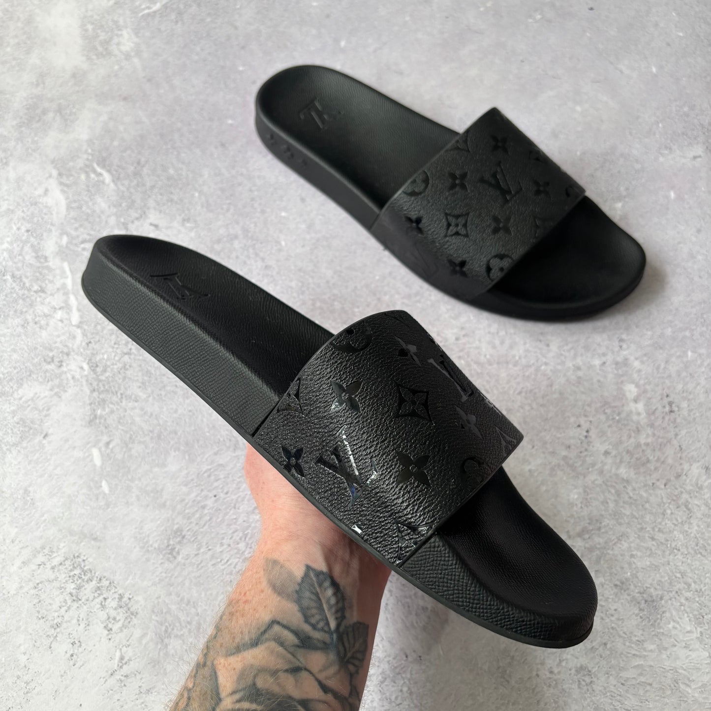 Louis Vuitton Waterfront Mule Sliders - UK 11