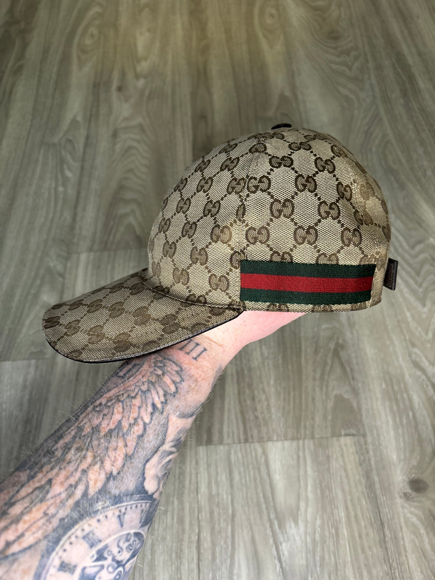 Gucci Cap (Medium)