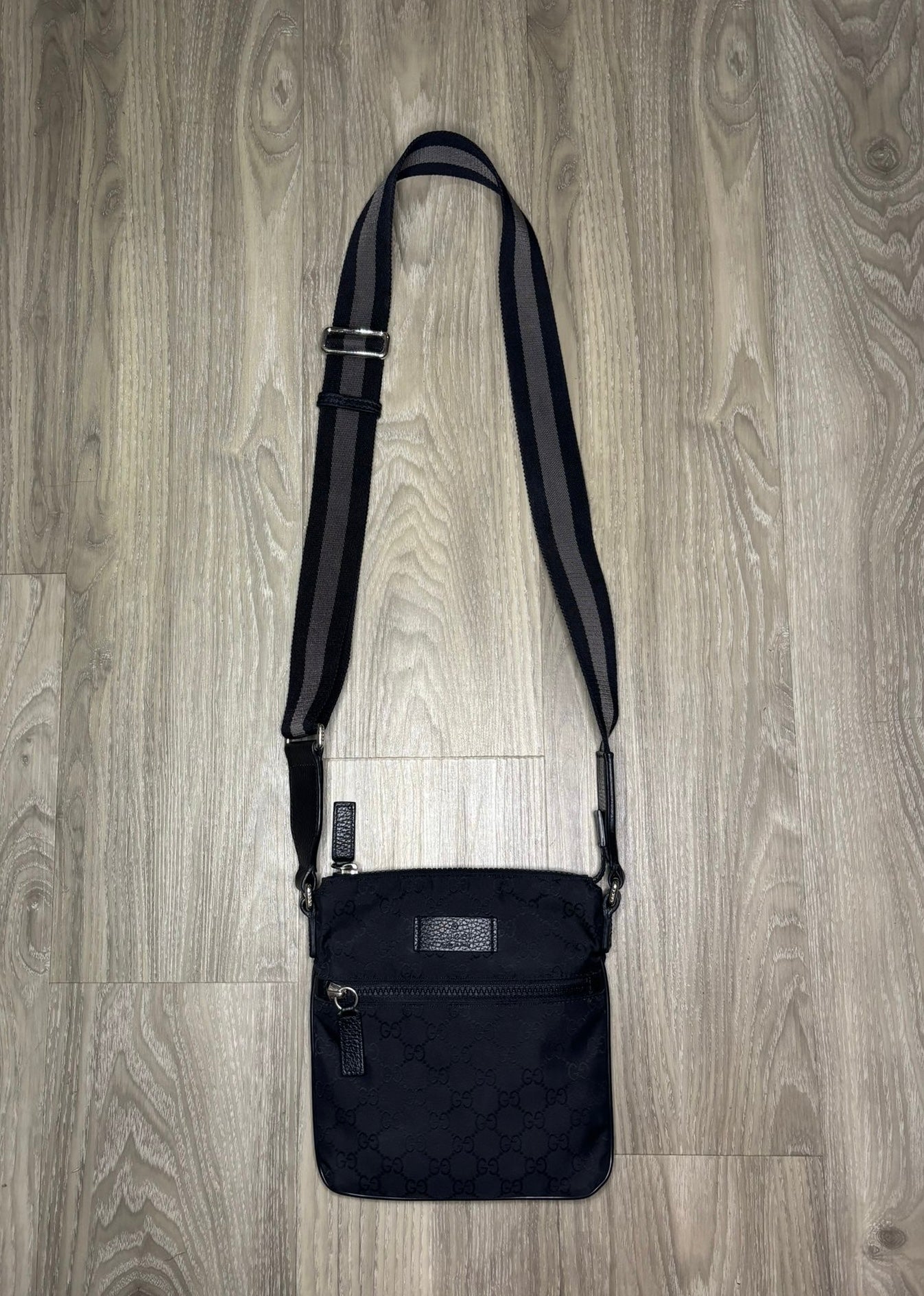 Gucci Messenger Bag (Black)