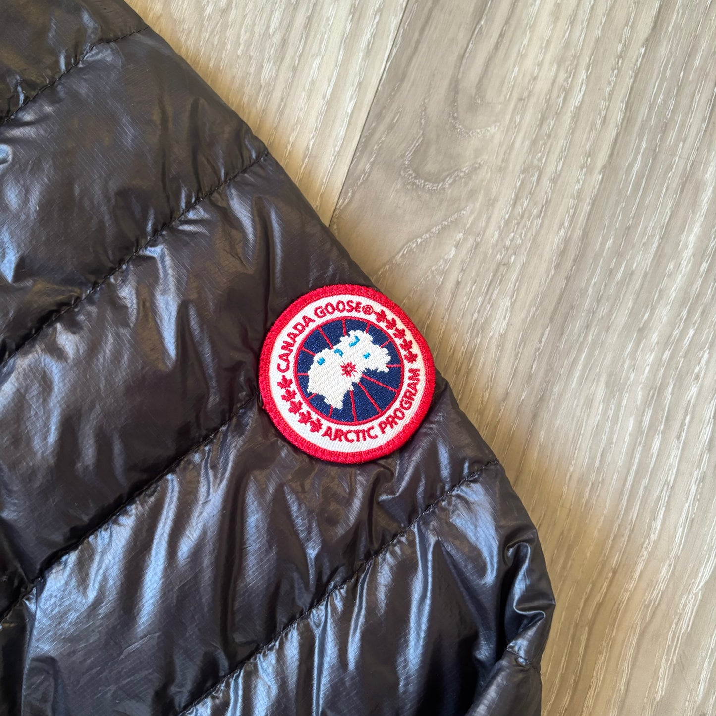 Canada Goose Hybridge Lite Puffer Jacket Size S