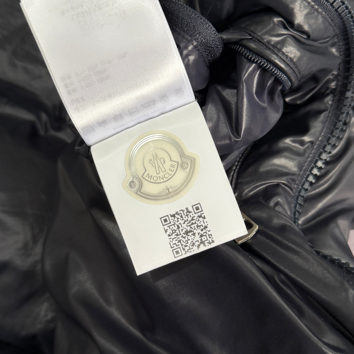 Moncler Ecrins Puffer Jacket - Size 4