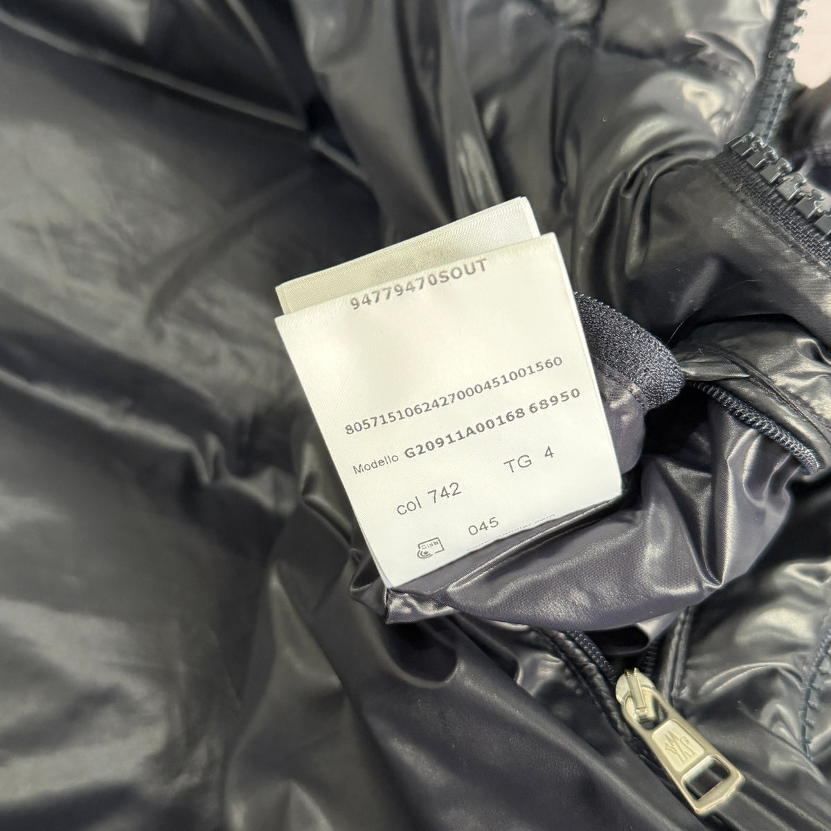Moncler Ecrins Puffer Jacket - Size 4